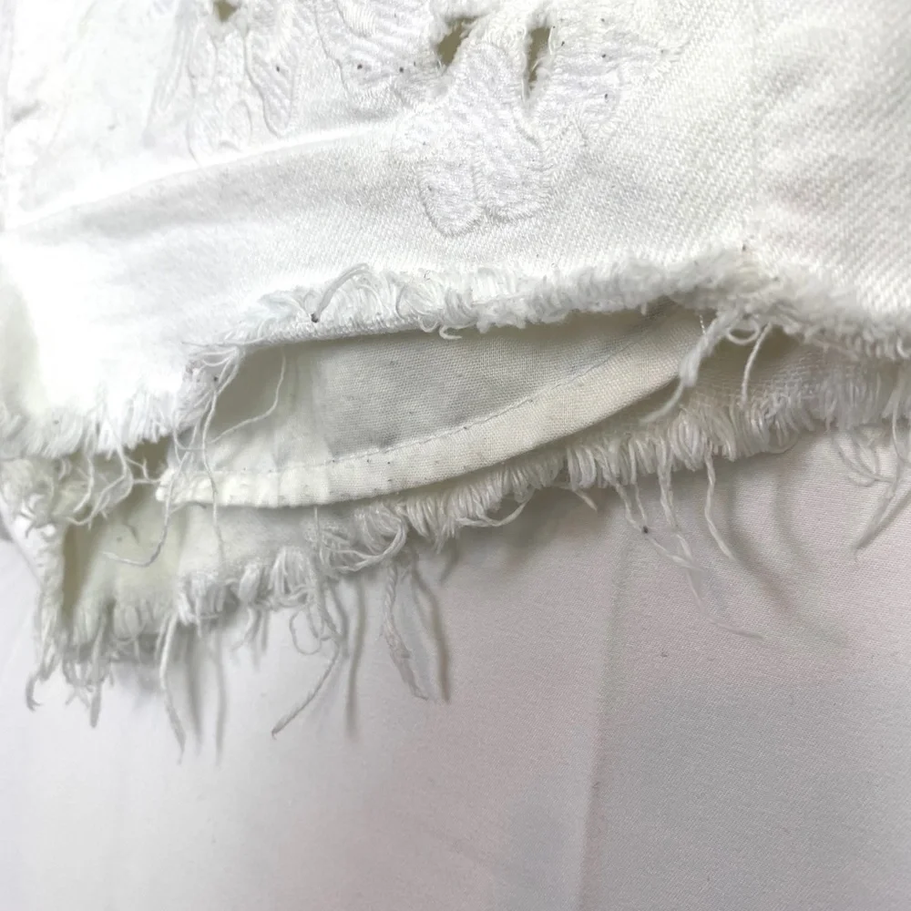 AMERICAN EAGLE White Lace HI-RISE SHORTIE Shorts 6 - Picture 8 of 16